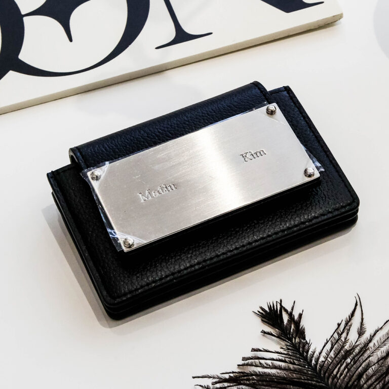 MK-wallet-bg-1